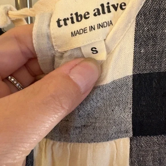 🔥FLASH SALE! Tribe Alive Black and Cream Linen Maxi Dress - Picture 2 of 8